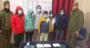 KATHUA POLICE NABBED 06 DRUG PEDDLERS WITH APPROX. 5.04 GMS OF HEROIN (CHITTA) LIKE NARCOTICS NEAR KHANPUR AREA,01 MAHINDRA BOLERO SEIZED*